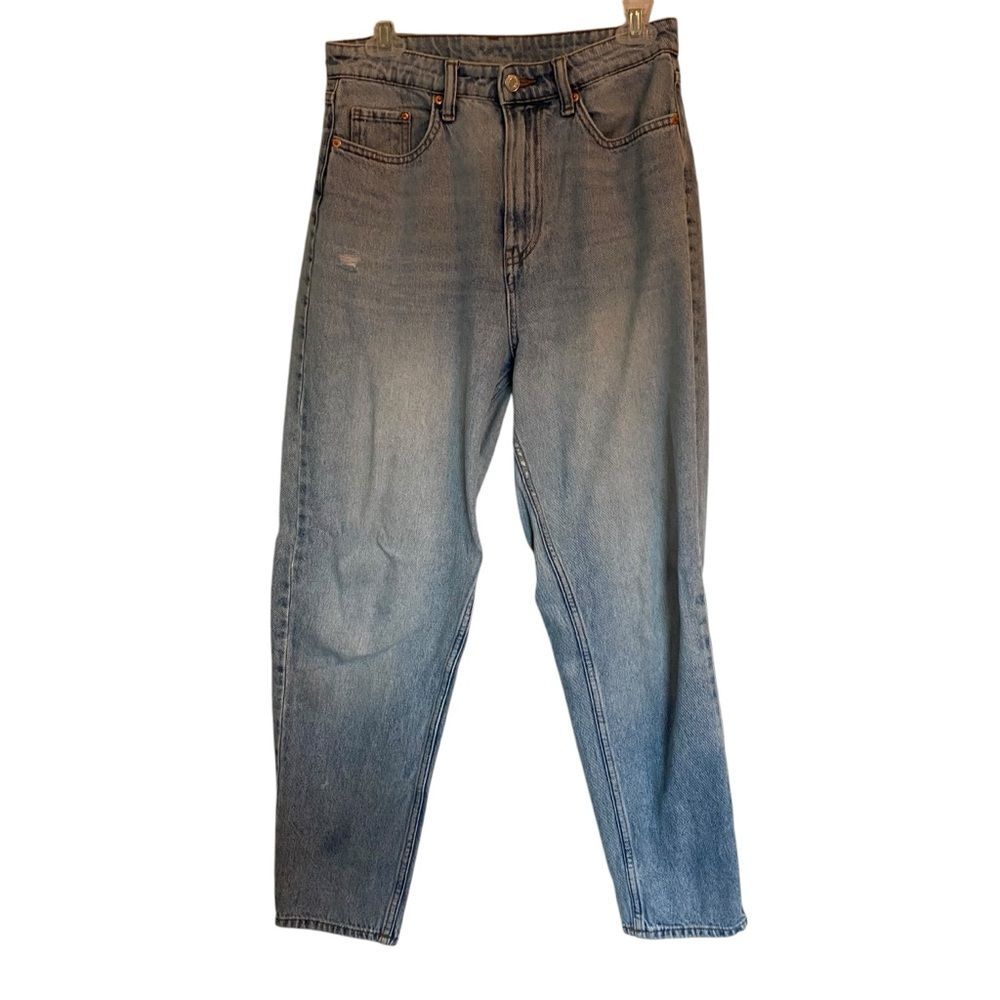H&M Medium Denim Ultra High Waist Loose Fit Mom Jeans Slight Distress Size 6